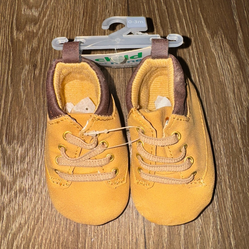 New Carter’s Child of Mine Baby Boots Sizes 0-3 Months